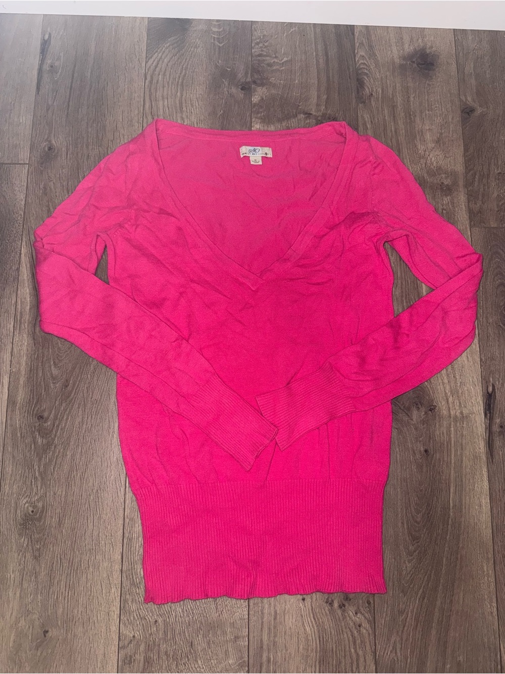 Women’s V-Neck Lightweight Long-Sleeve Sweater - Hot Pink